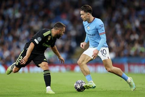 Jack Grealish cười vào mặt Carvajal 